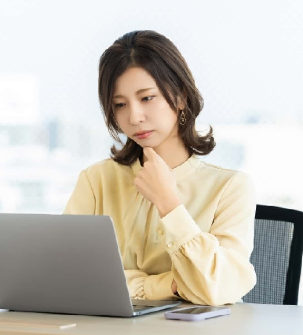 NotionやAIツールの活用に悩むイメージ